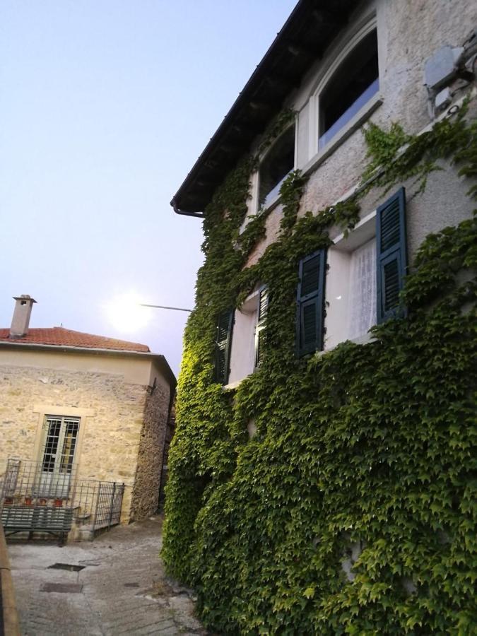 Casale Maria Mafalda Pieve di Teco Exterior photo